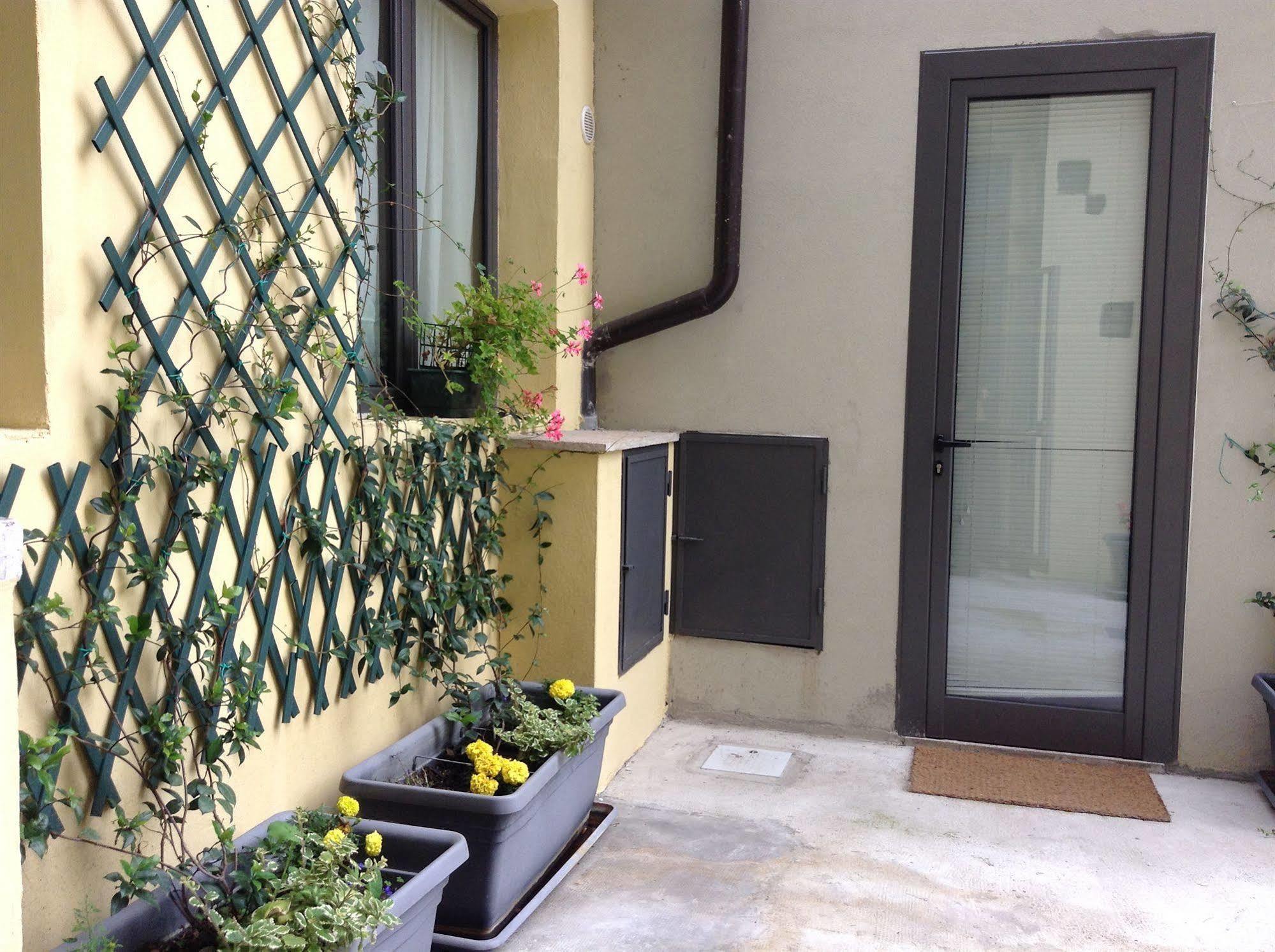 Loft Regio Parco Apartment *